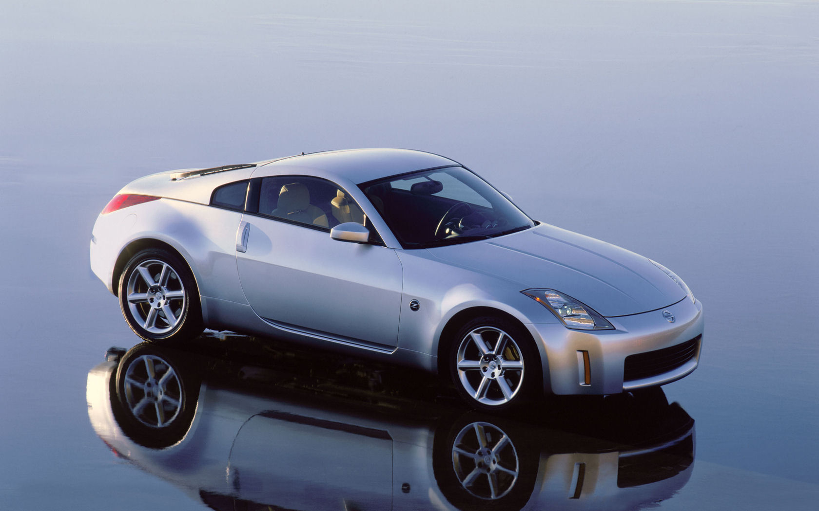 Nissan Z-Car Desktop Wallpaper