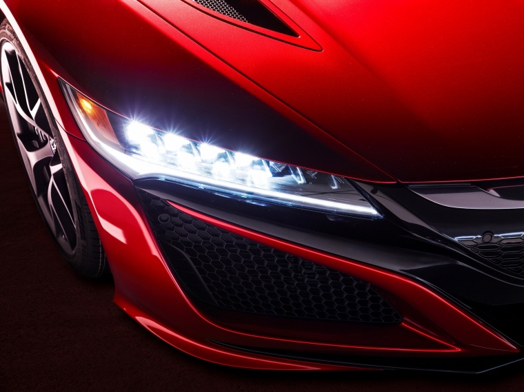 2018 Acura NSX Sport Hybrid SH-AWD Headlight Picture