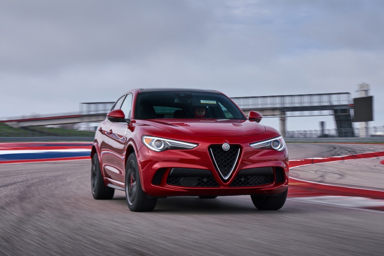 2019 Alfa Romeo Stelvio Quadrifoglio AWD Picture