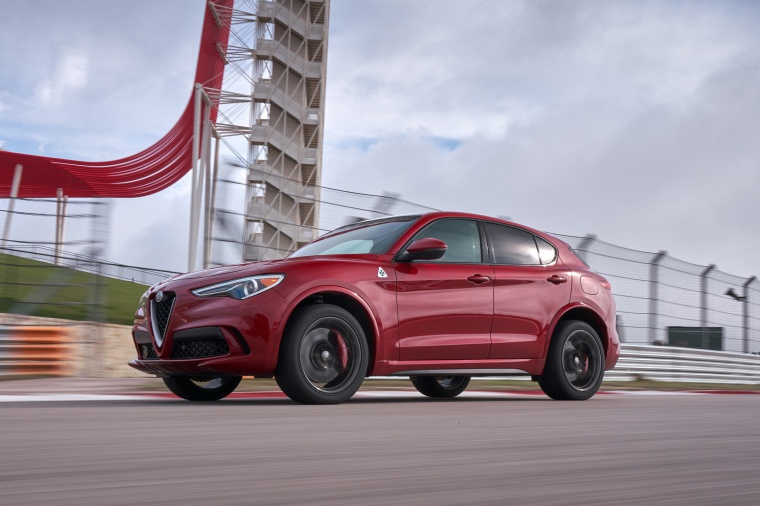 2019 Alfa Romeo Stelvio Quadrifoglio AWD Picture