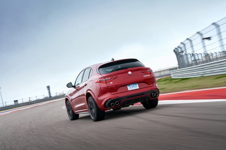 2019 Alfa Romeo Stelvio Quadrifoglio AWD Picture