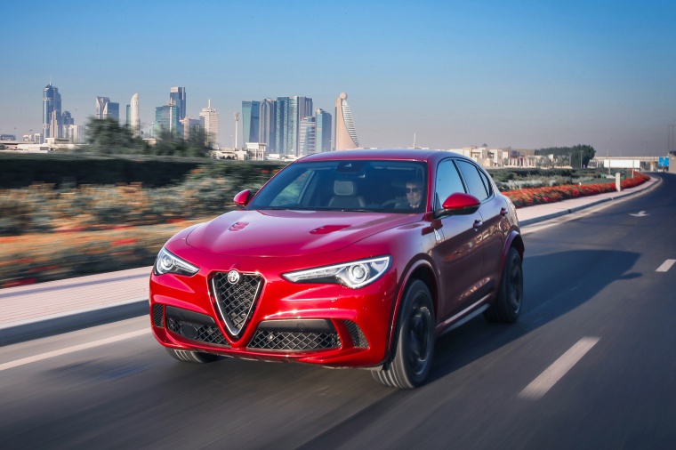 2019 Alfa Romeo Stelvio Quadrifoglio AWD Picture