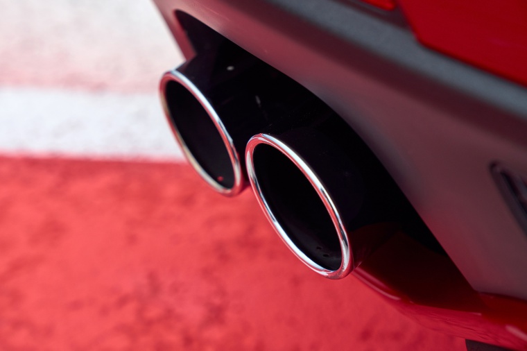 2019 Alfa Romeo Stelvio Quadrifoglio AWD Exhaust Tip Picture