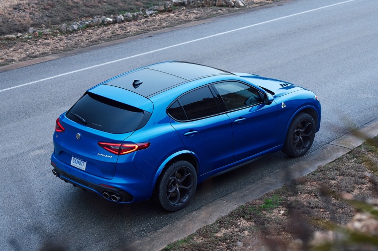 2019 Alfa Romeo Stelvio Quadrifoglio AWD Picture