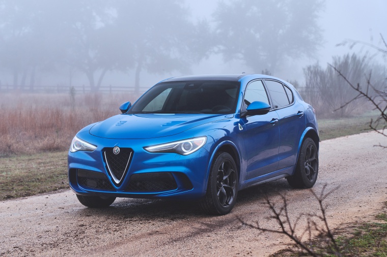 2019 Alfa Romeo Stelvio Quadrifoglio AWD Picture