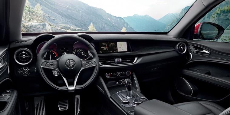 2019 Alfa Romeo Stelvio Ti Lusso AWD Cockpit Picture