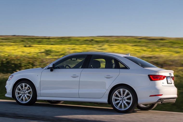 2016 Audi A3 2.0T quattro Sedan Picture