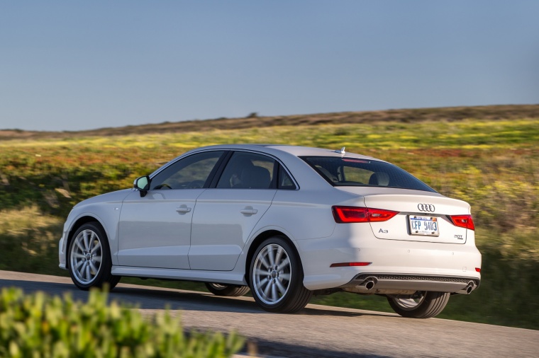 2016 Audi A3 2.0T quattro Sedan Picture