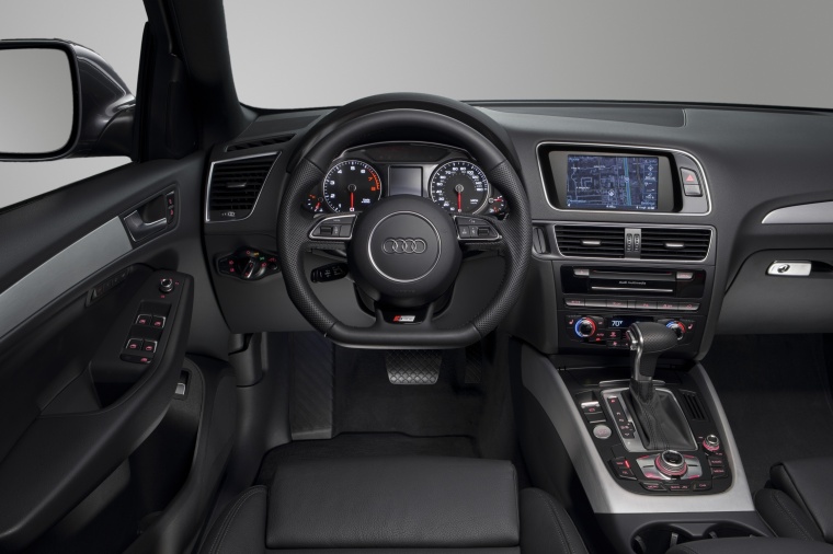 2017 Audi Q5 3.0T Quattro S-Line Cockpit Picture