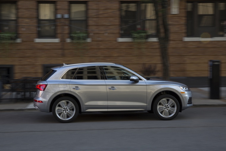 2019 Audi Q5 quattro Picture