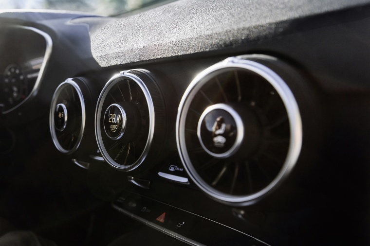 2016 Audi TT Roadster Dashboard Air Vents - Picture / Pic / Image