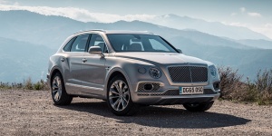 2018 Bentley Bentayga Reviews / Specs / Pictures / Prices