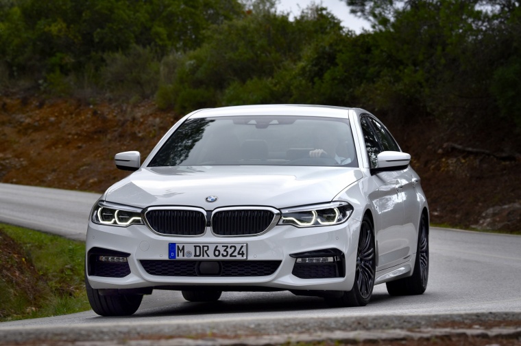 2018 BMW 540i Sedan Picture