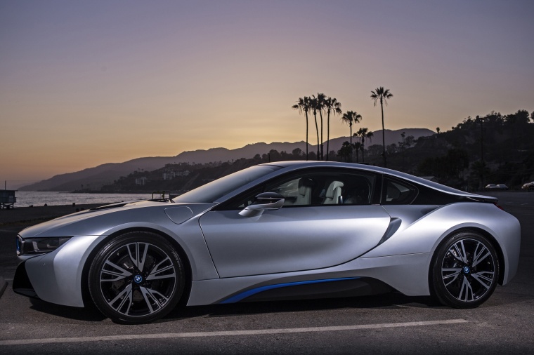 2016 BMW i8 Coupe Picture