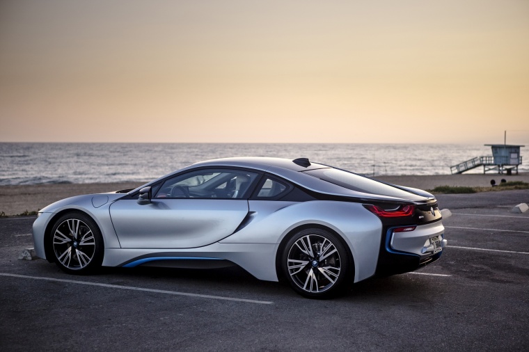 2016 BMW i8 Coupe Picture