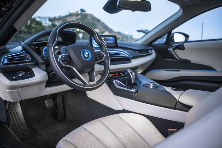 2016 BMW i8 Coupe Interior Picture