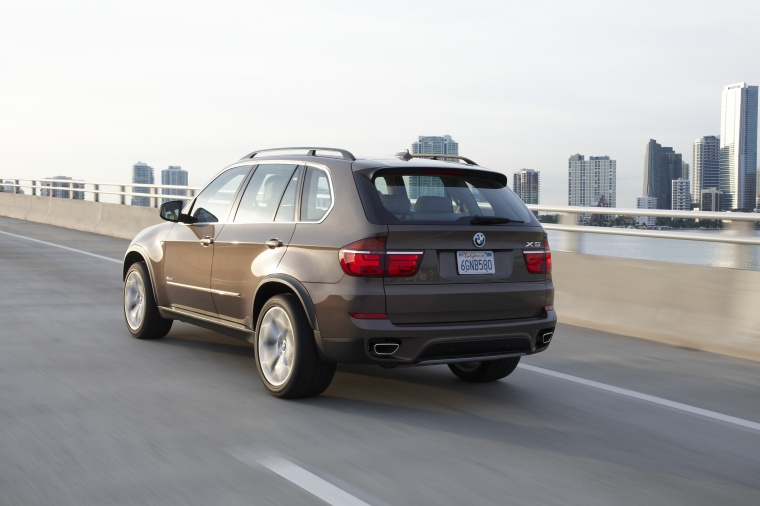 2012 BMW X5 xDrive50i Picture