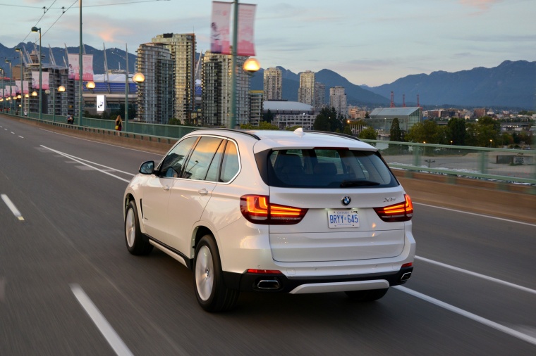 2016 BMW X5 xDrive50i Picture