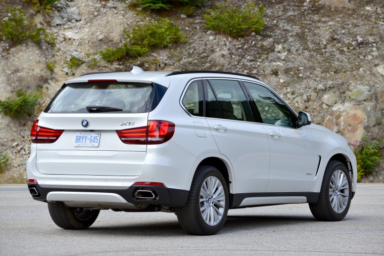 2016 BMW X5 xDrive50i Picture