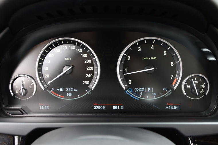 2016 BMW X5 xDrive50i Gauges Picture