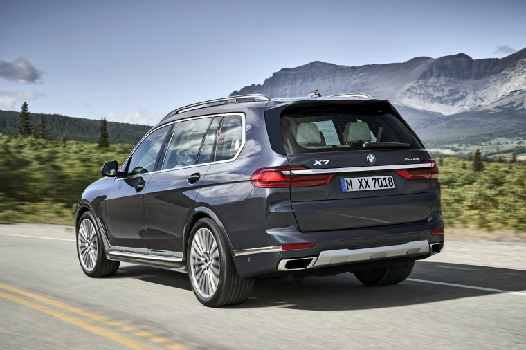 2019 BMW X7 xDrive40i AWD Picture