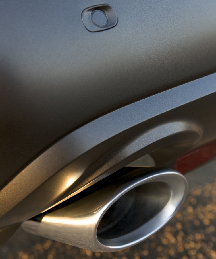 2011 Buick Enclave CXL Exhaust Tip Picture