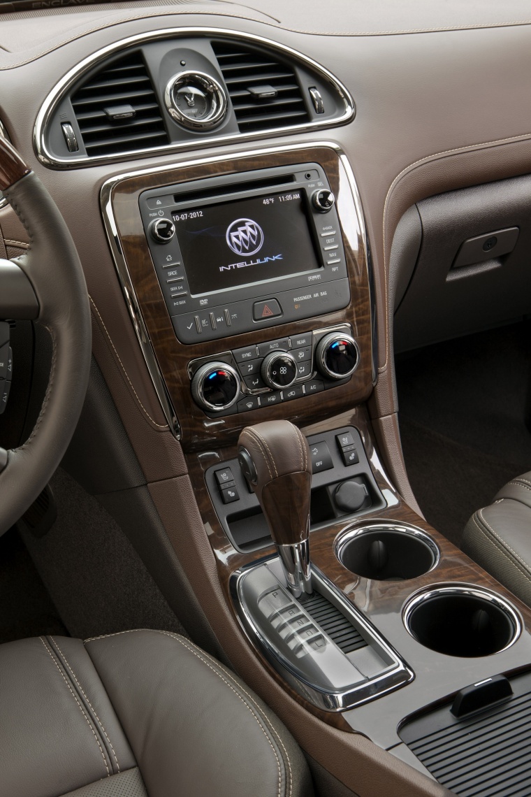 2015 Buick Enclave Center Stack Picture