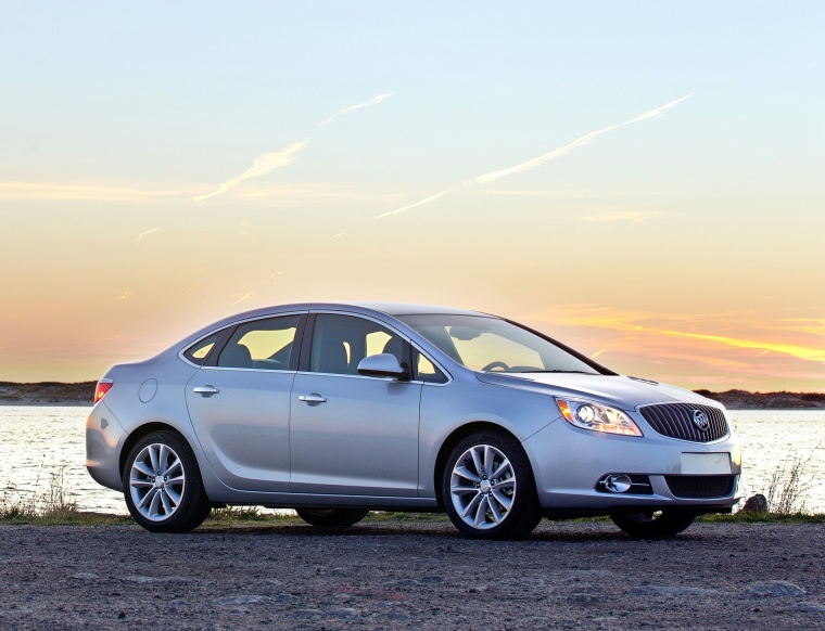 2013 Buick Verano Picture