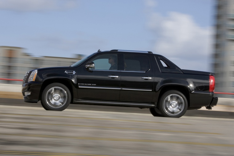 2010 Cadillac Escalade EXT Picture