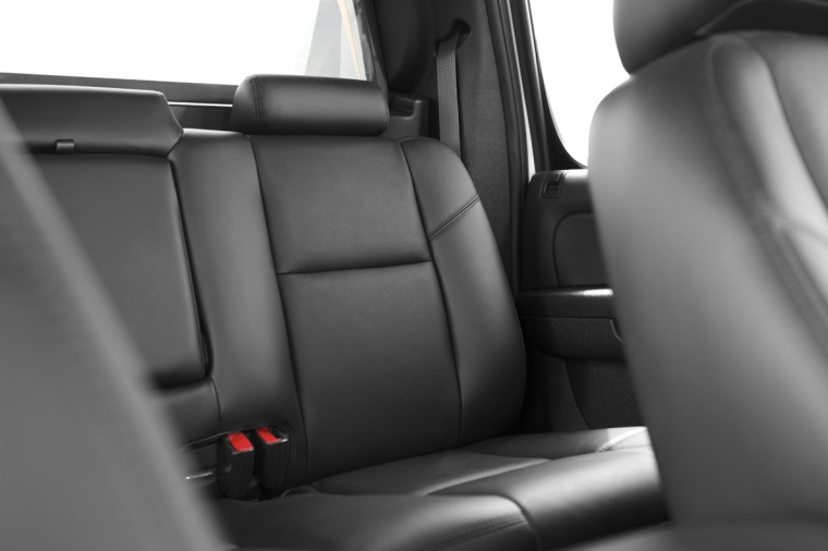 2013 Chevrolet Avalanche Rear Seats Picture