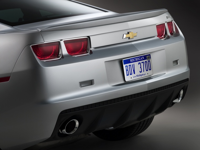 2011 Chevrolet Camaro SS Coupe Tail Lights Picture