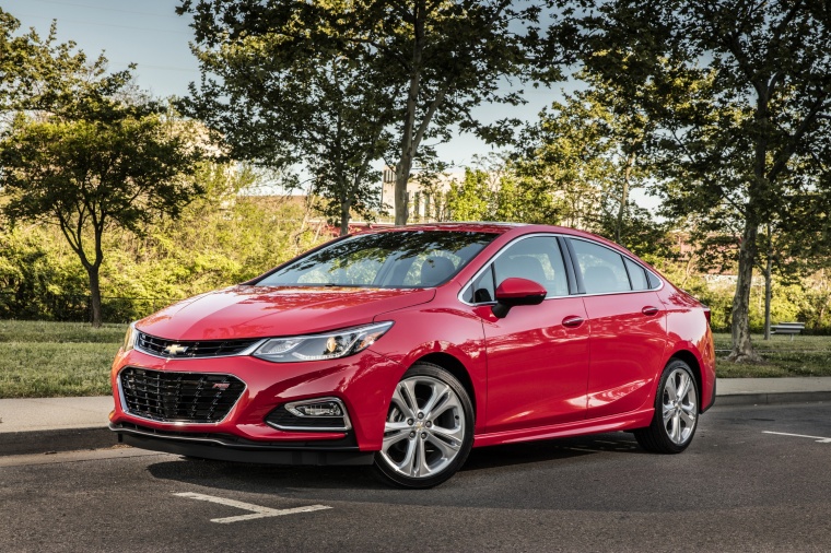 2018 Chevrolet Cruze Premier RS Sedan Picture