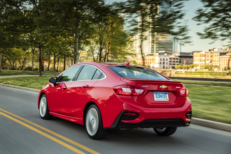 2018 Chevrolet Cruze Premier RS Sedan Picture