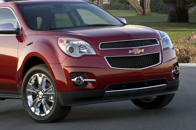 2010 Chevrolet Equinox LTZ Headlights Picture