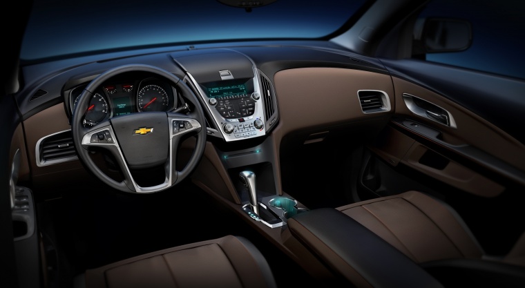 2010 Chevrolet Equinox Cockpit Picture