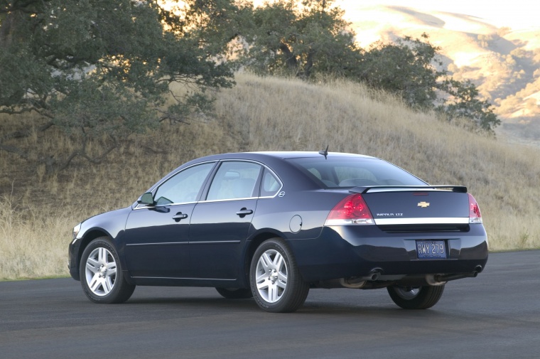 2010 Chevrolet Impala LTZ Picture