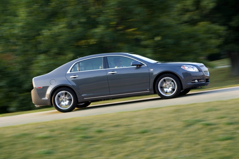 2010 Chevrolet Malibu LTZ Picture