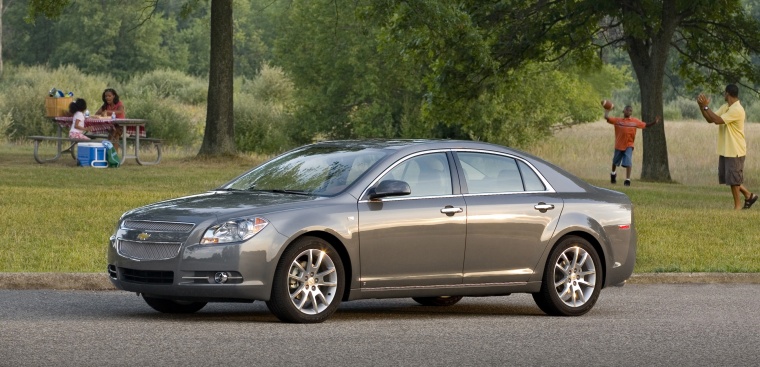 2010 Chevrolet Malibu LTZ Picture