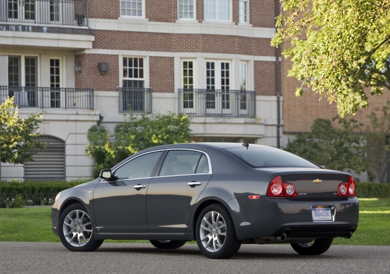 2011 Chevrolet Malibu LTZ Picture