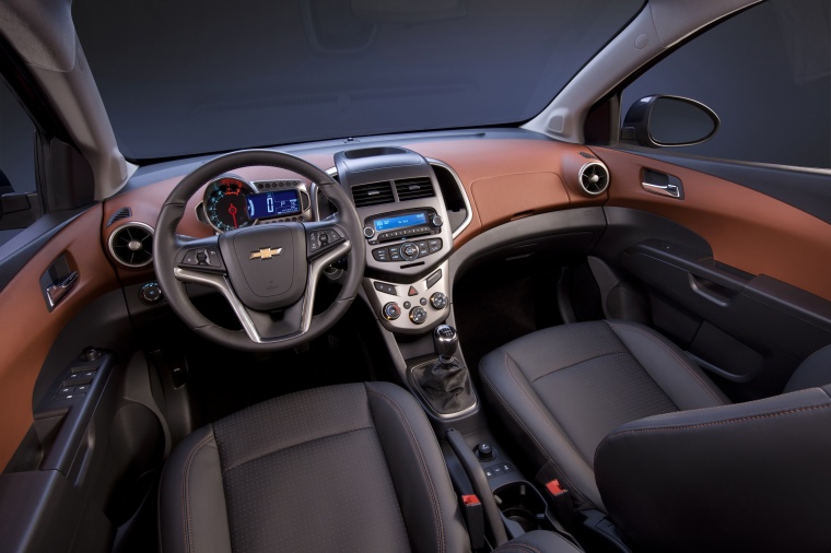 2016 Chevrolet Sonic Hatchback Cockpit Picture