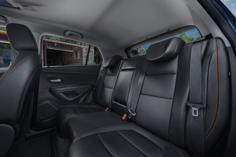 2017 Chevrolet Trax Premier Rear Seats Picture