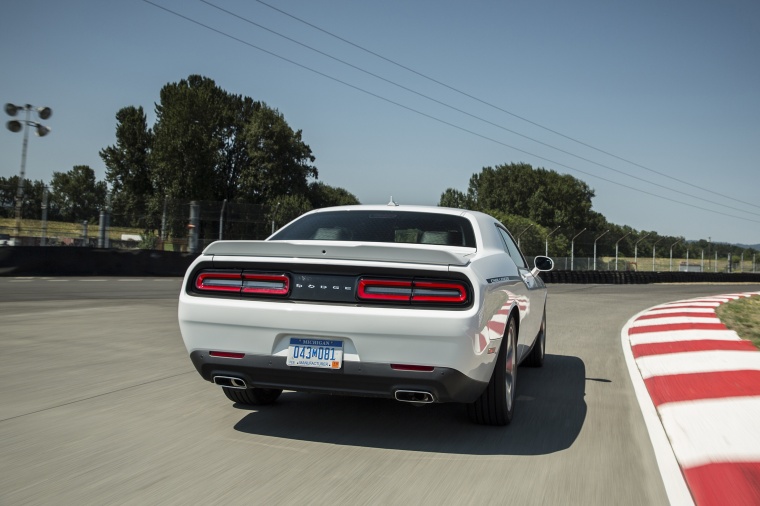 2015 Dodge Challenger SXT Plus Picture