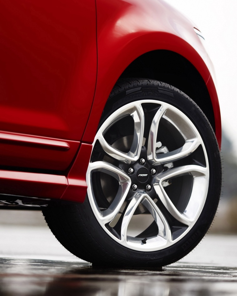 2013 Ford Edge Sport Rim Picture