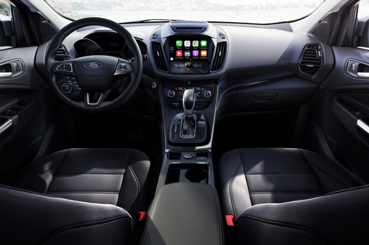 2017 Ford Escape Titanium Cockpit Picture