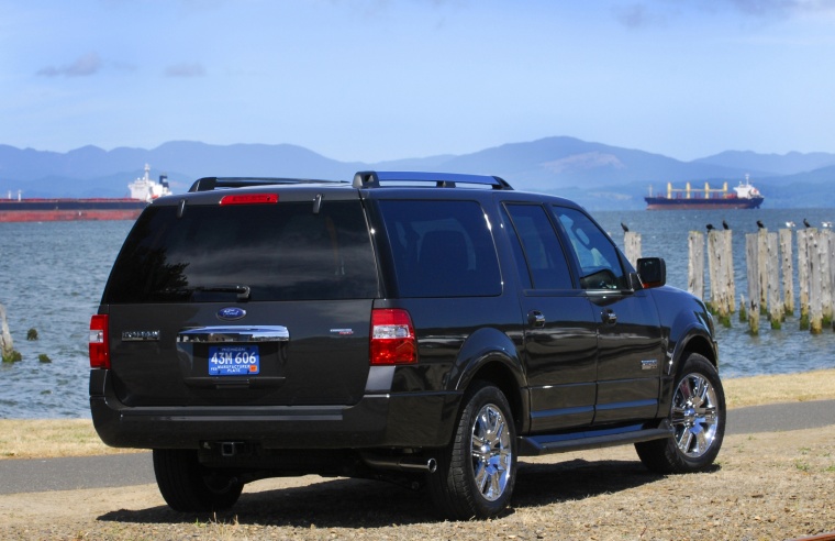 2010 Ford Expedition EL Picture