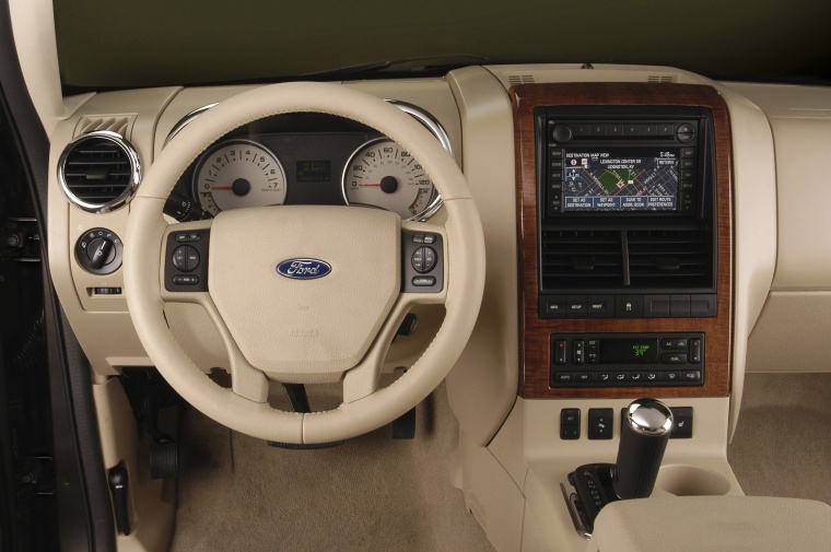 2010 Ford Explorer Cockpit Picture