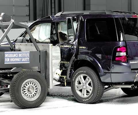 2010 Ford Explorer IIHS Frontal Impact Crash Test Picture