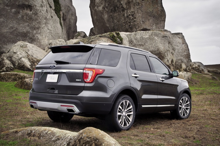 2016 Ford Explorer Platinum 4WD Picture