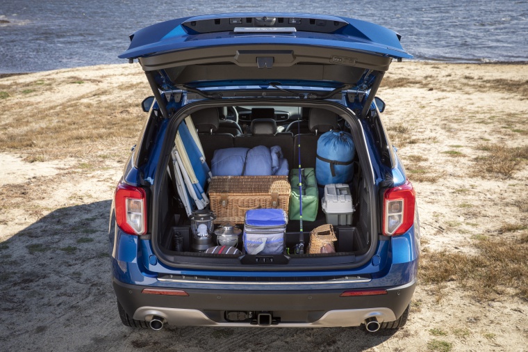 2020 Ford Explorer Hybrid Limited 4WD Trunk Picture