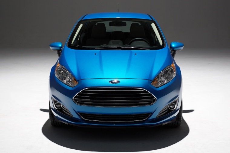 2015 Ford Fiesta Hatchback Titanium Picture